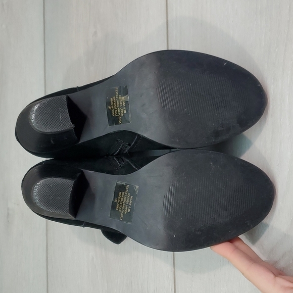 Steve Madden Women "Like New "Milaan Suede Ankle Heels Booties shoes sz 6.5M - Picture 10 of 12